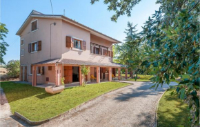 Gorgeous Home In Ponzano Di Fermo With Jacuzzi Grottazzolina
